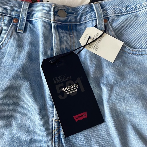 Levi’s 501 non stretch high rise vintage denim shorts, size 32, new - Picture 8 of 8